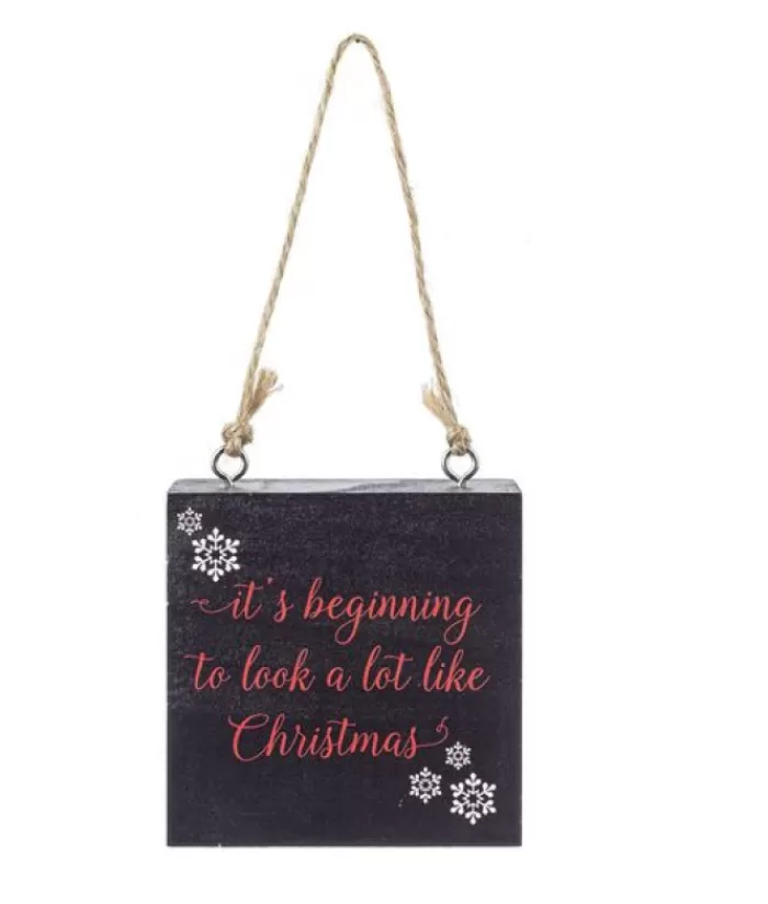 Hot Ornament, Wooden Plaque, With Message "It'S Beginning To Look A Lot Like Christmas" Family & Friends